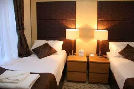 Windsor Hotel 奈恩 外观 照片