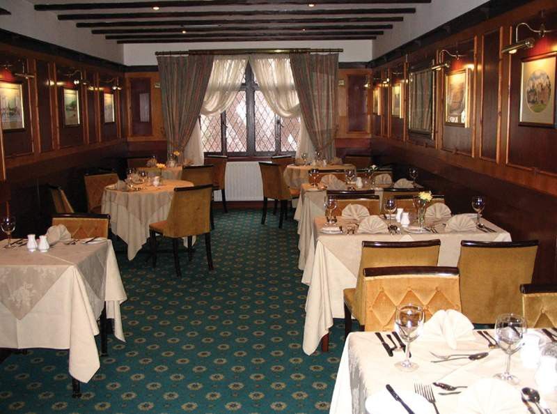 Windsor Hotel 奈恩 外观 照片